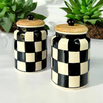 Morwee chess black and white paint  air tight jar