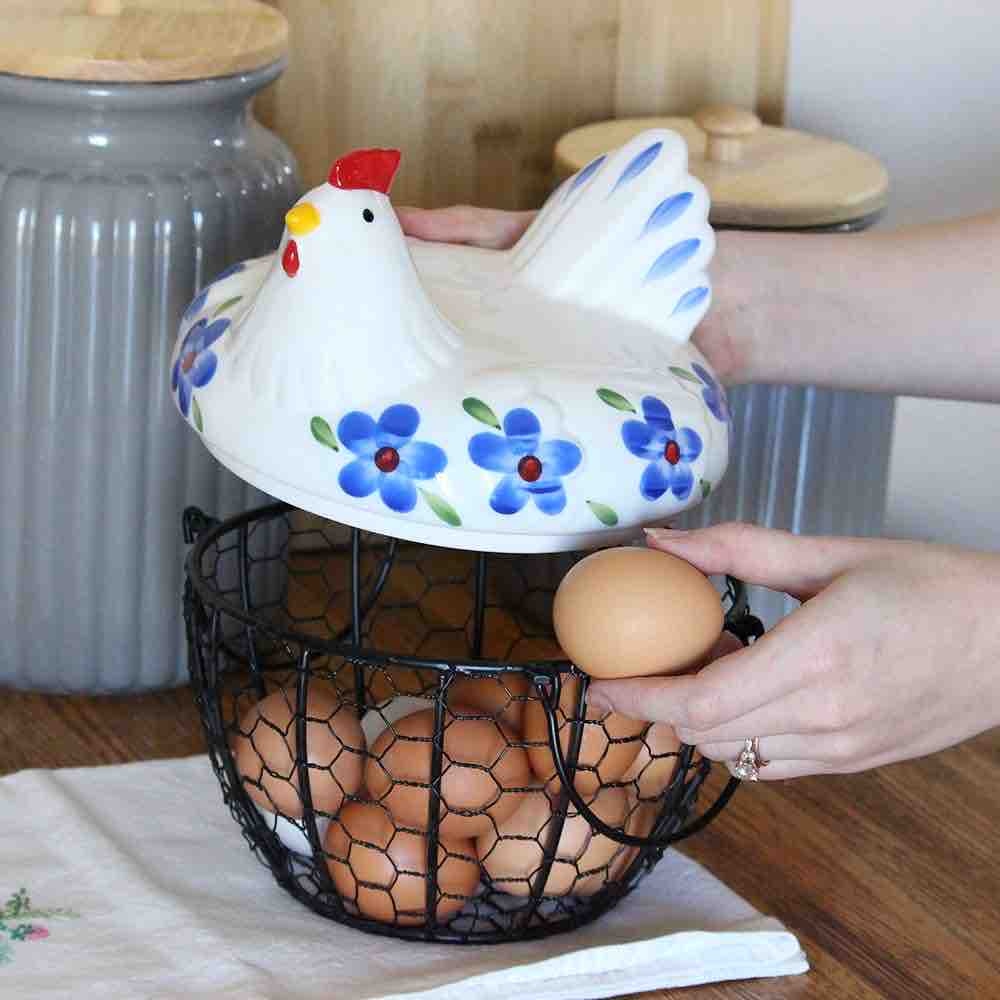 MORWEE Hen Shaped Egg Basket Black Wire Egg Storage Basket with Ceramic Top and Handles Good for Gathering Fresh Eggs and Storing Fruit and Snack
